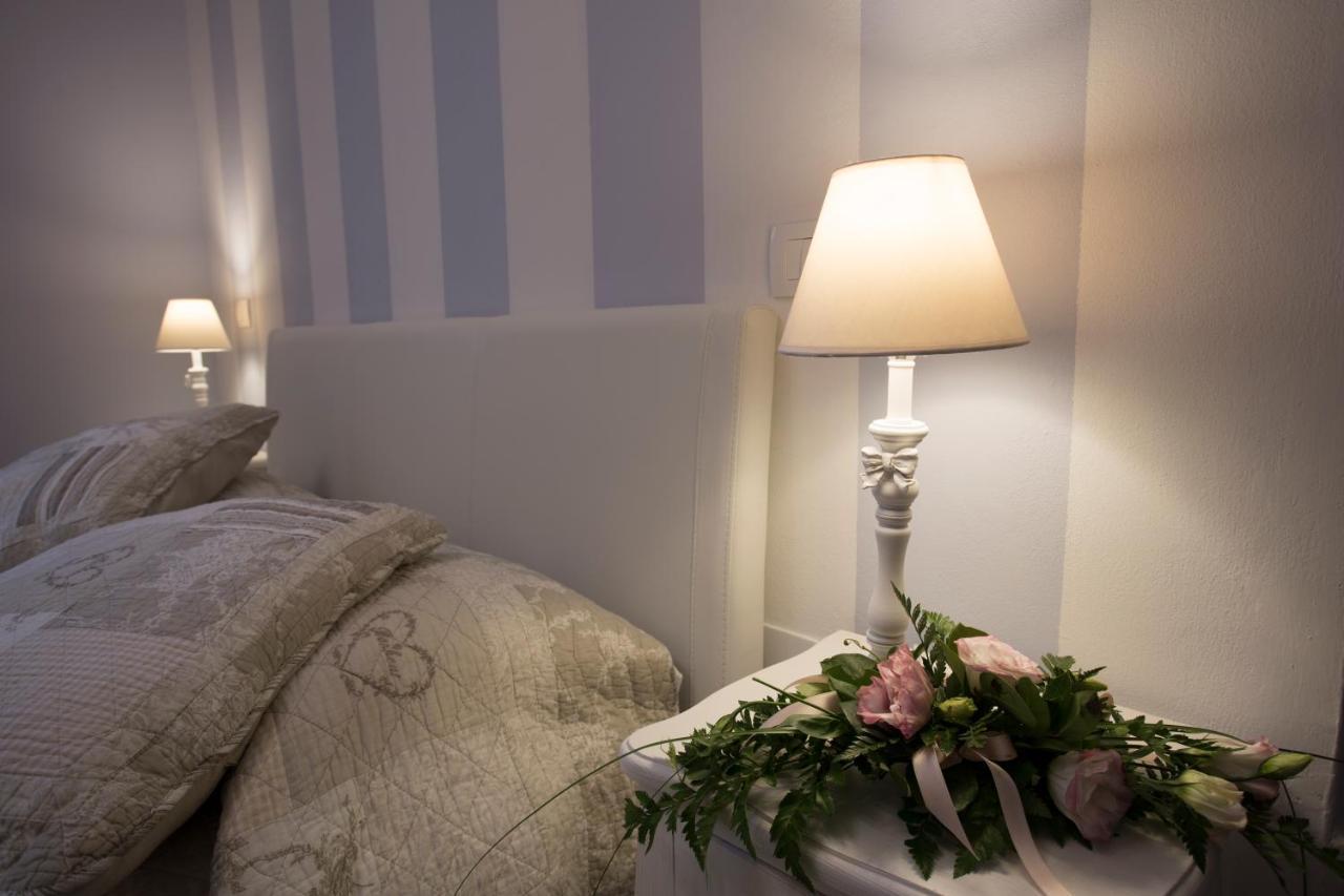 La Vecchia Tenenza B&B Читта-делла-Пьеве Экстерьер фото