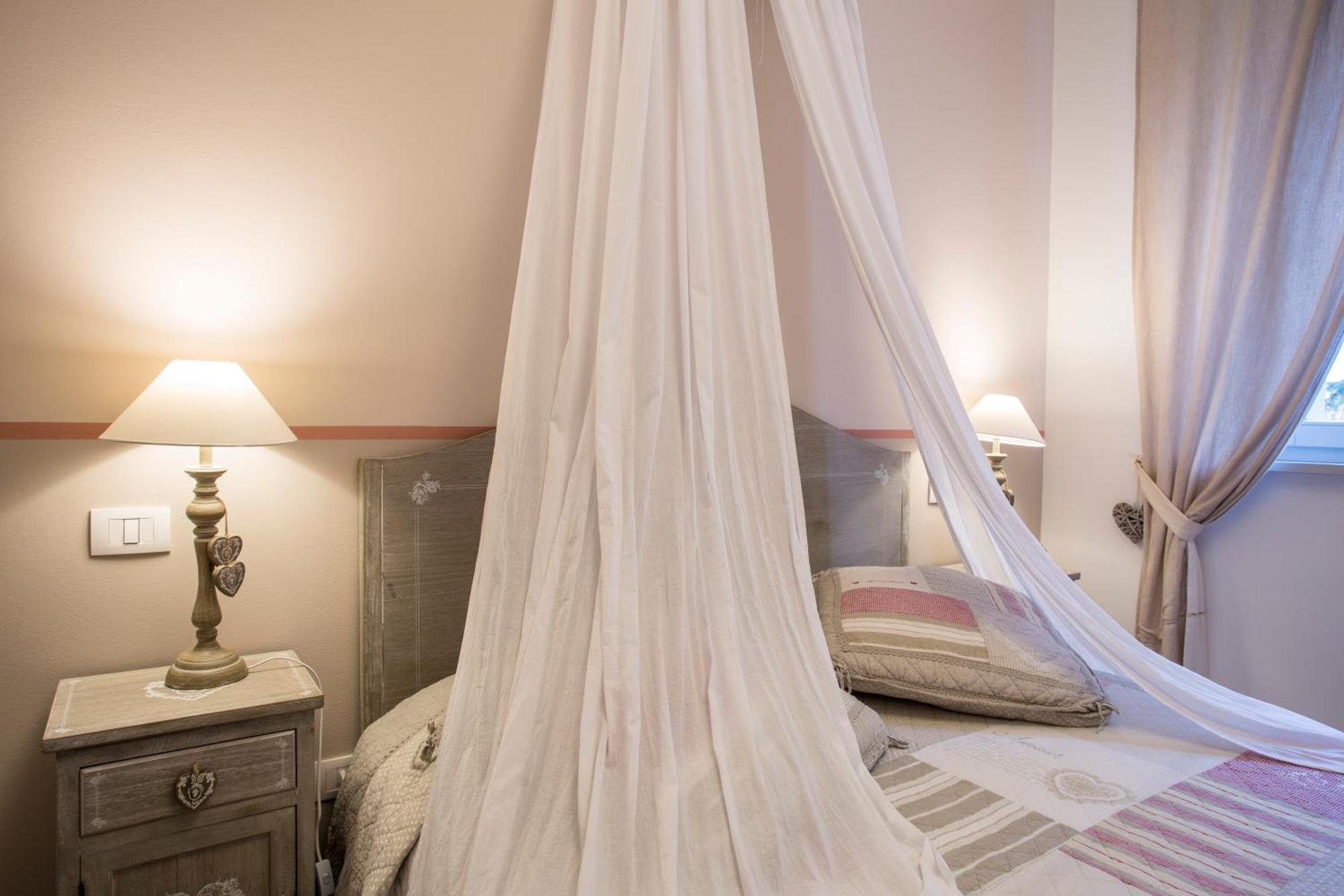 La Vecchia Tenenza B&B Читта-делла-Пьеве Экстерьер фото